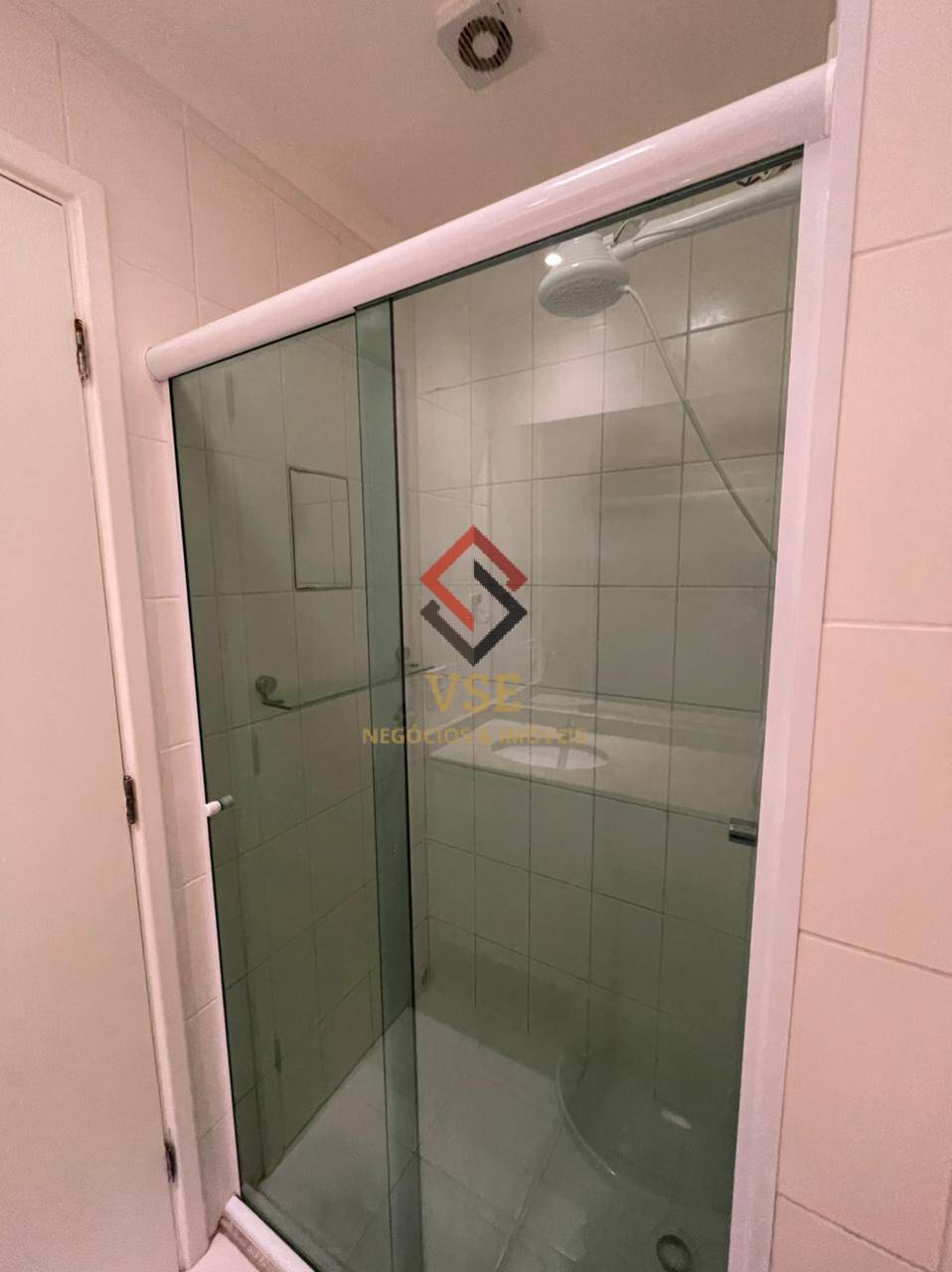 Apartamento à venda com 2 quartos, 60m² - Foto 25