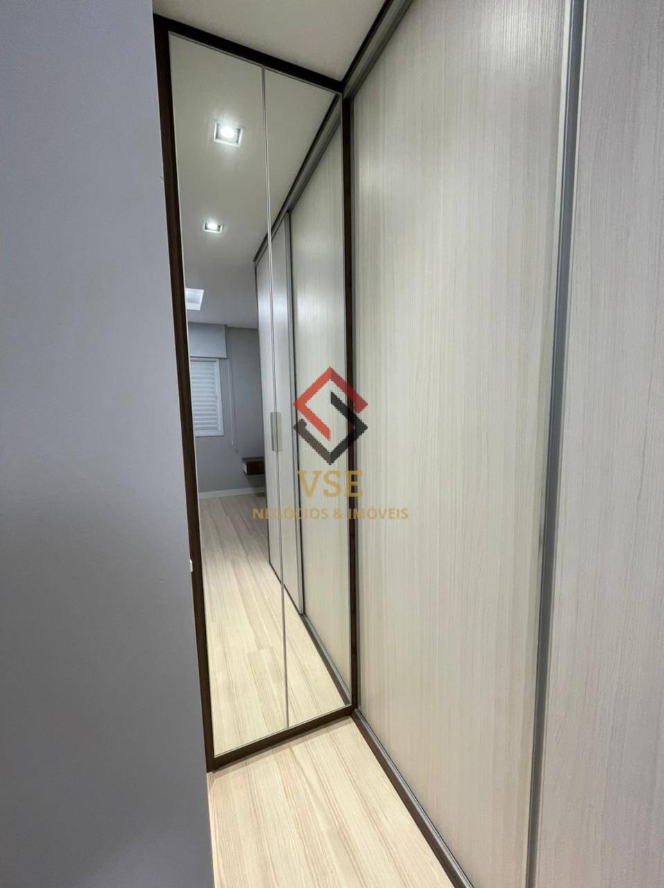Apartamento à venda com 2 quartos, 60m² - Foto 29