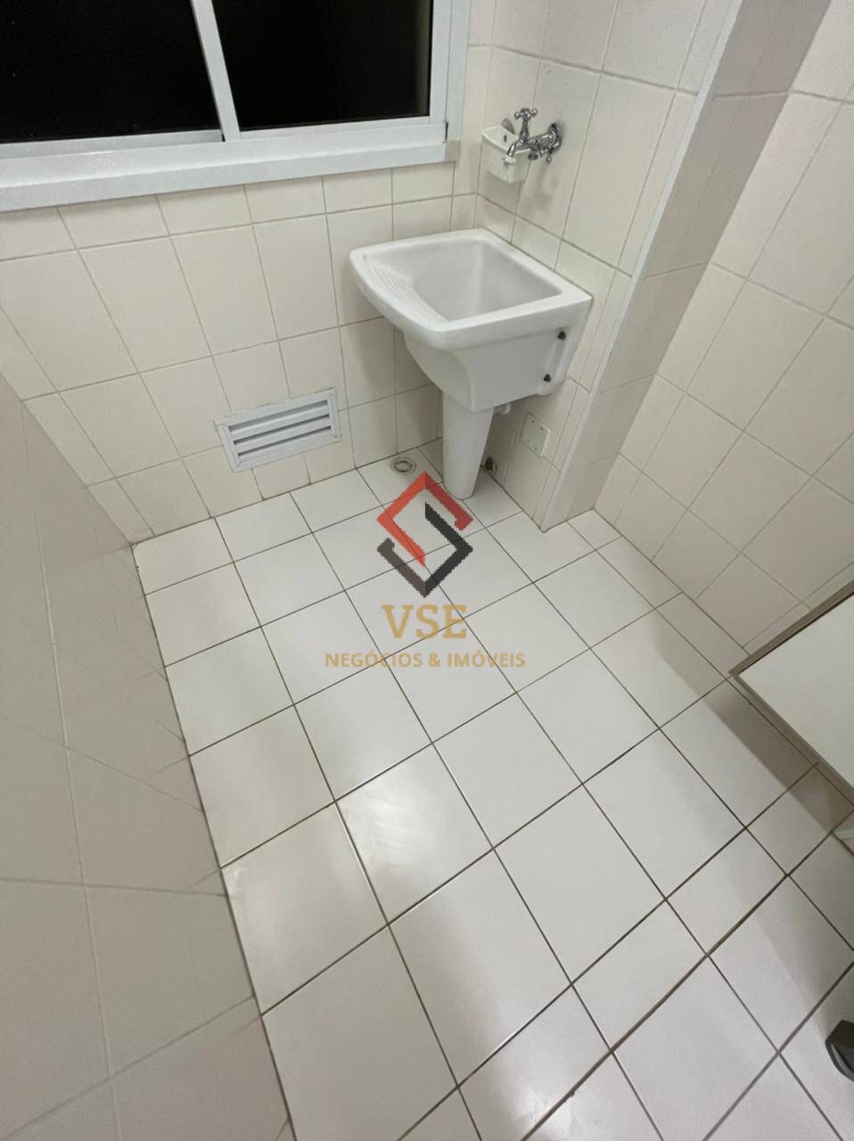 Apartamento à venda com 2 quartos, 60m² - Foto 33